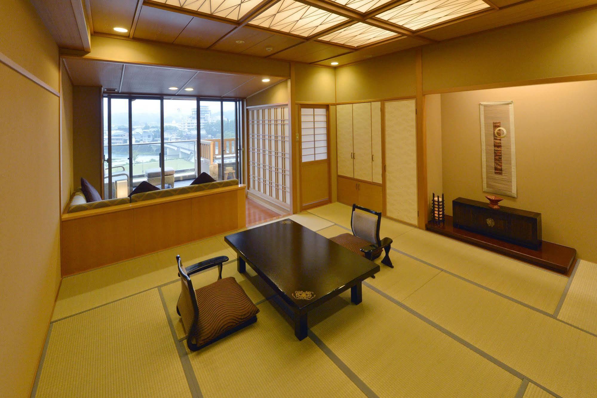 Ryokan Ayu No Sato Хітойоші Екстер'єр фото